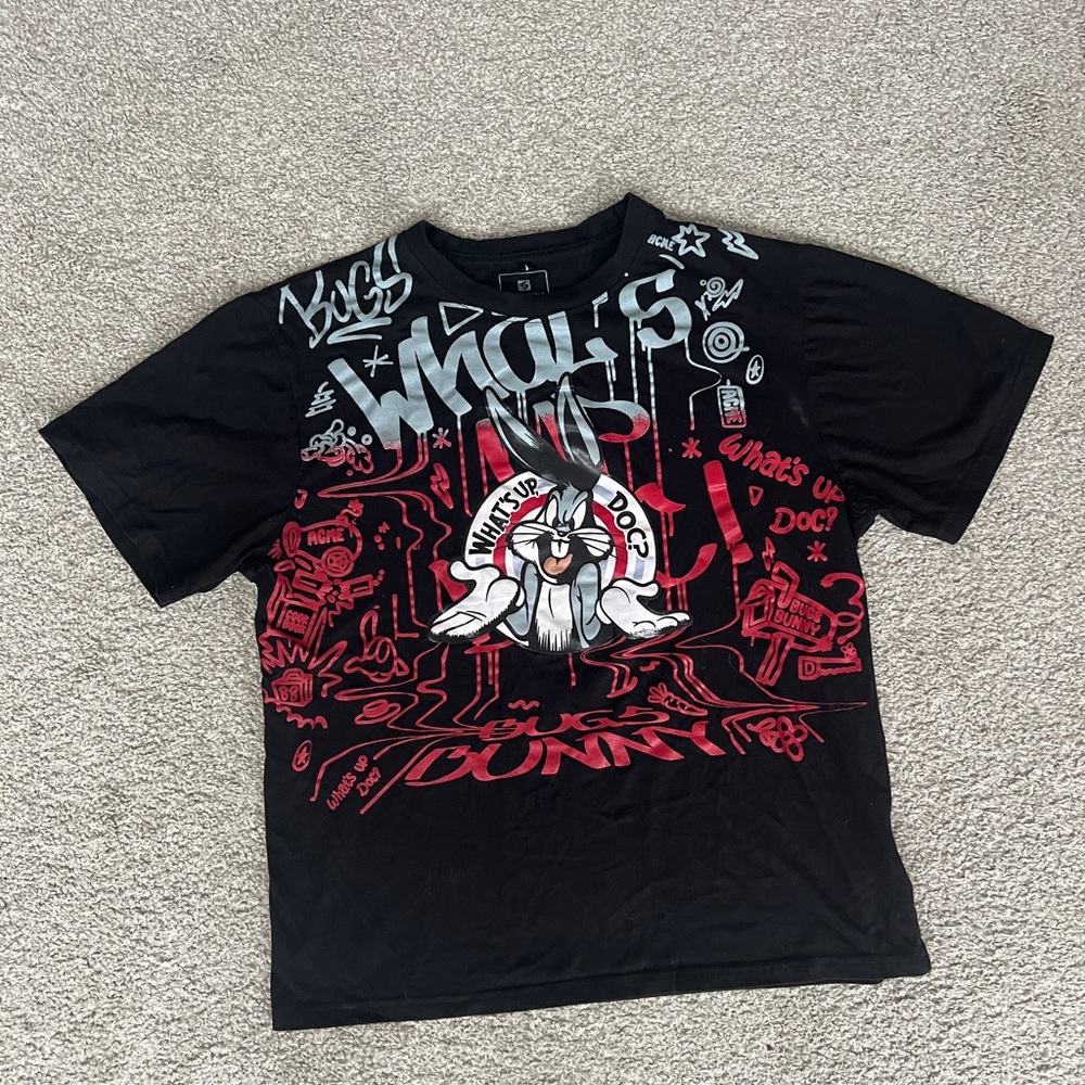South Pole Black and Red Short Sleeve Bugs Bunny Looney Tunes Fan Tee Size L